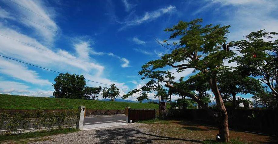 March 3 B&B Yilan Luodong Exterior photo